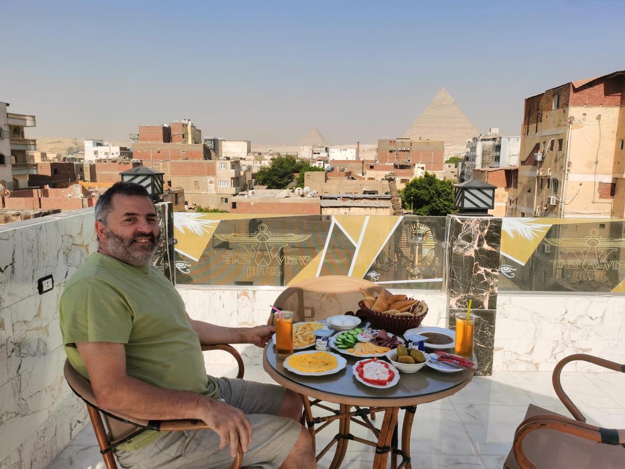 The View Pyramids Hotel Kafret el-Gabal Eksteriør billede